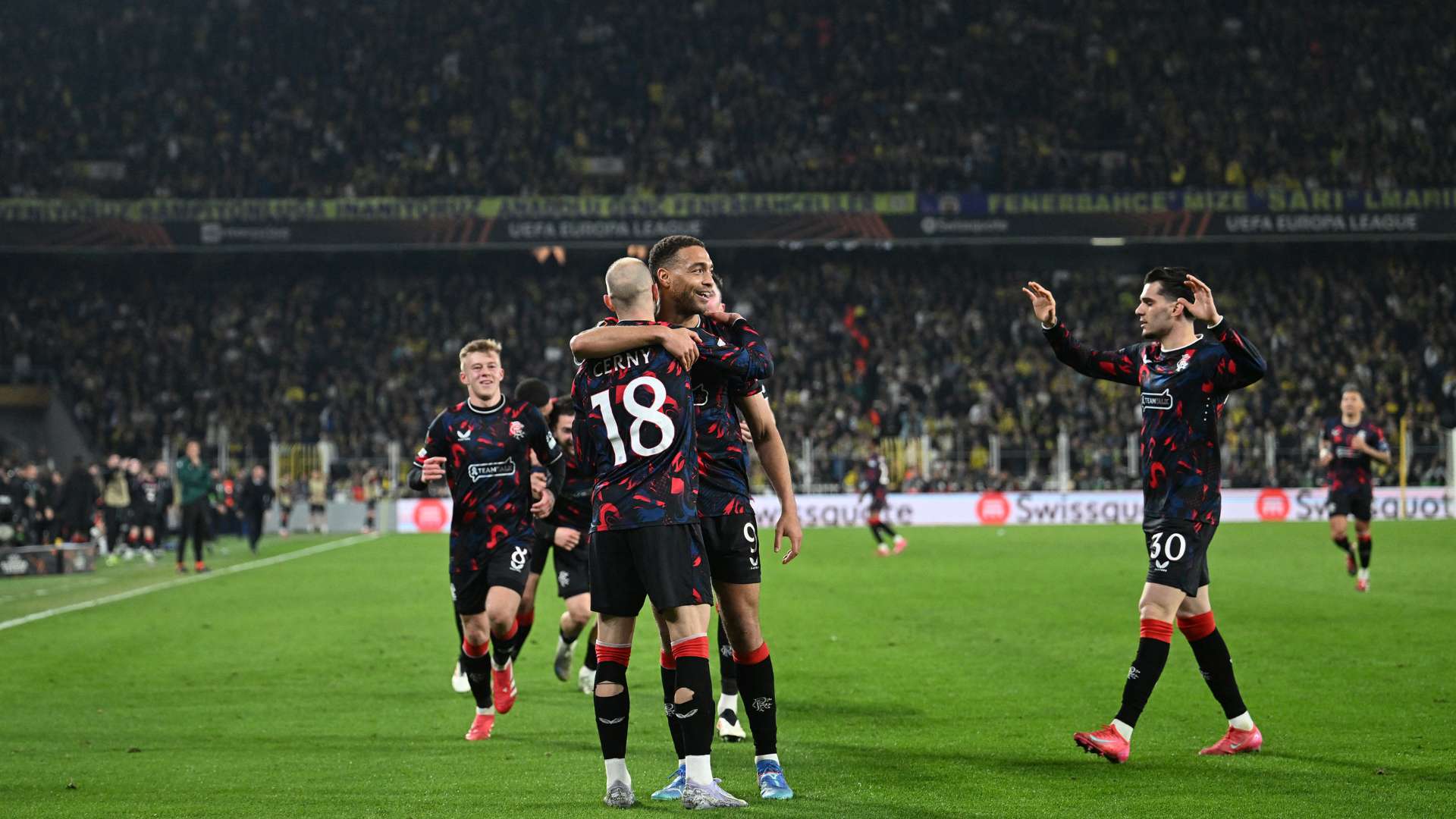 他的表現再 他的表現再